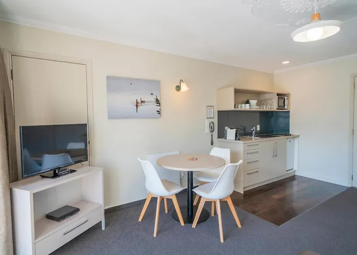 Motel Silver Fern &