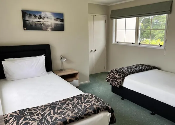 Motel Silver Fern &