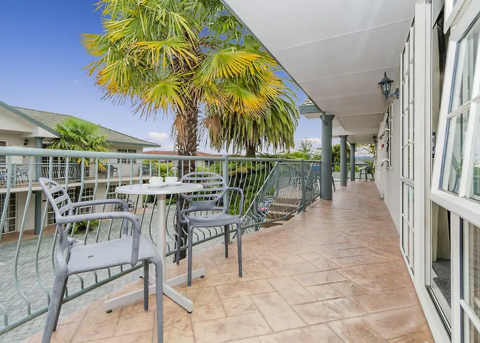 Motel Silver Fern & 5*