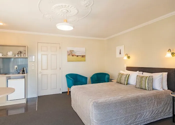 Motel Silver Fern & 5*
